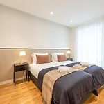 Lägenhet Guestready - Elegant Getaway In Estrela Lisboa